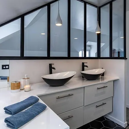 Disneyland House - Terrace - Sunny - Parking *